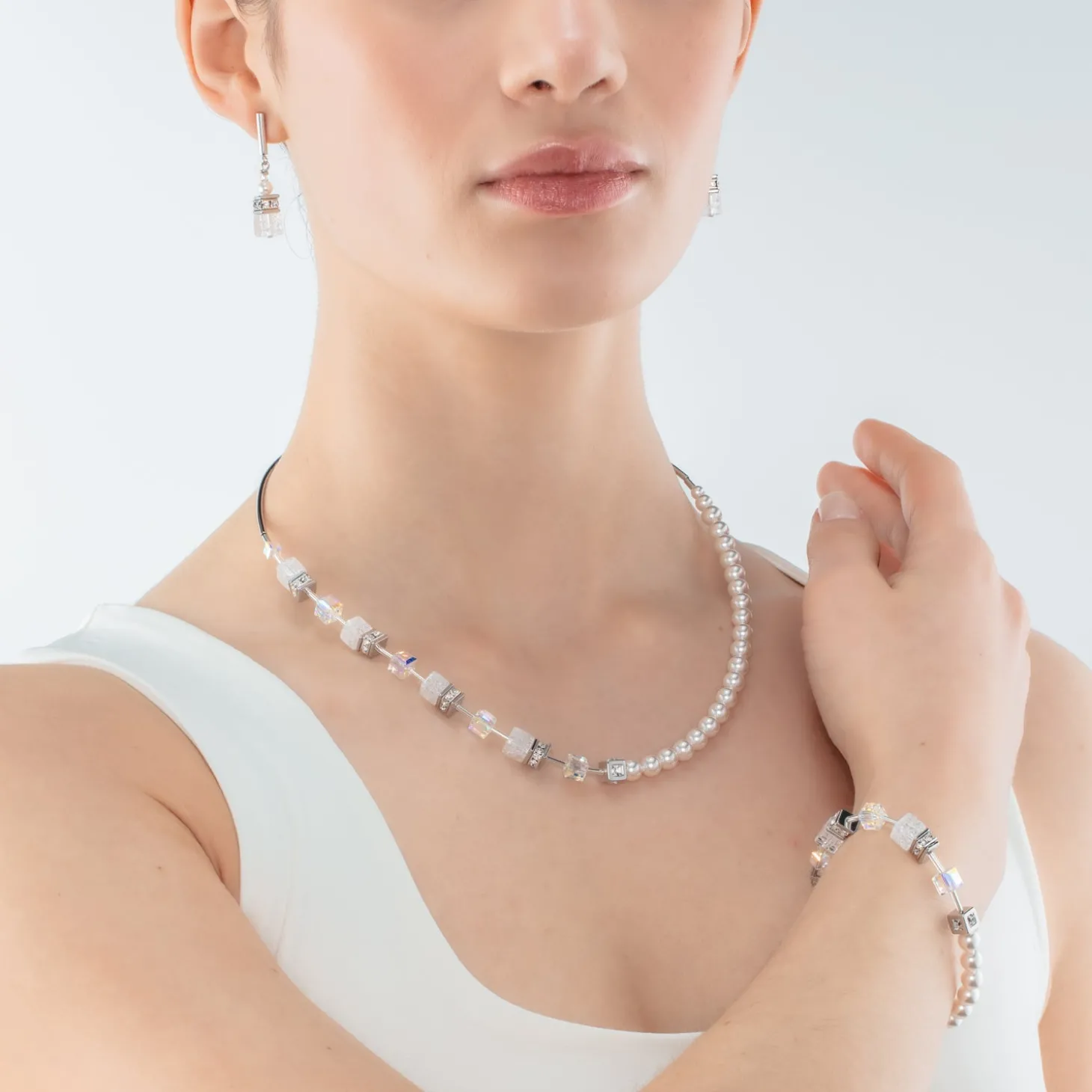 GeoCUBE® Precious Fusion Pearls necklace white