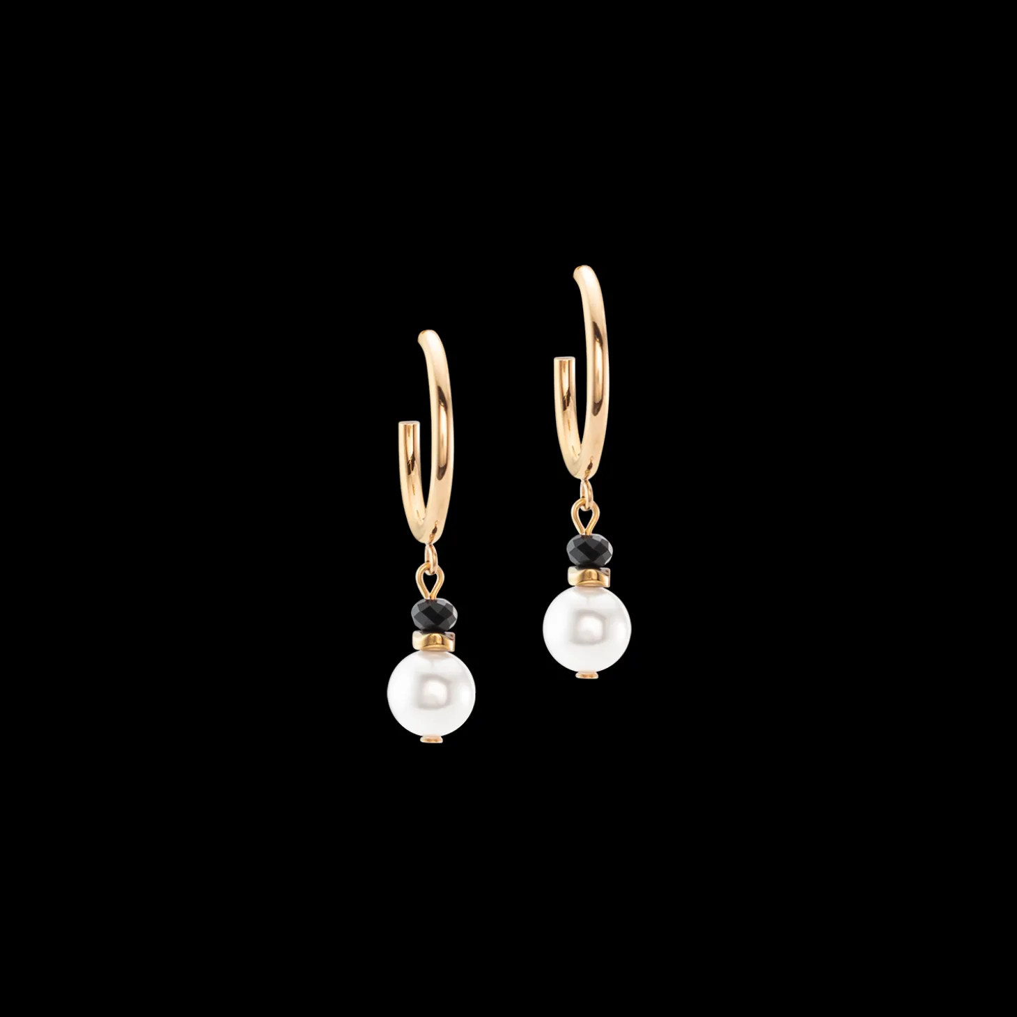 Princess Pearls Trinity hoops gold